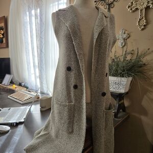 Love Tree Women's Cream Sleeveless Cardigan